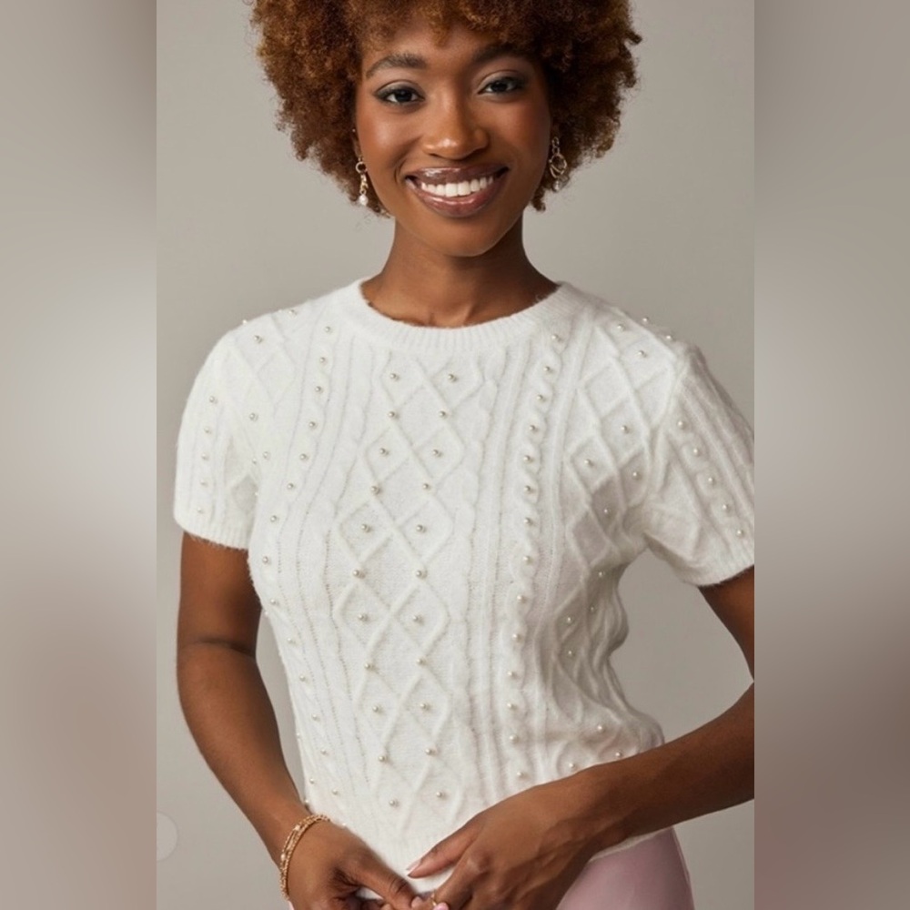 Francesca's Collections White Knit Top